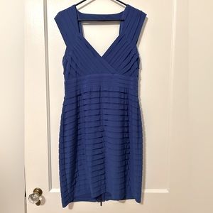 Blue Sleeveless Pleated V-Neck Dress